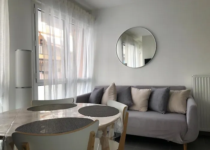 Modern By Port & Old Town * Niza